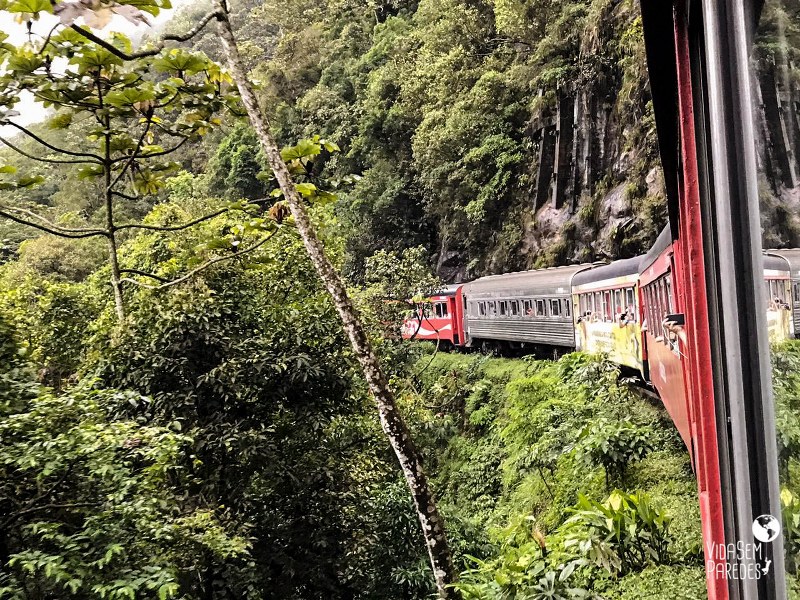 Como é o passeio de trem Curitiba x Morretes