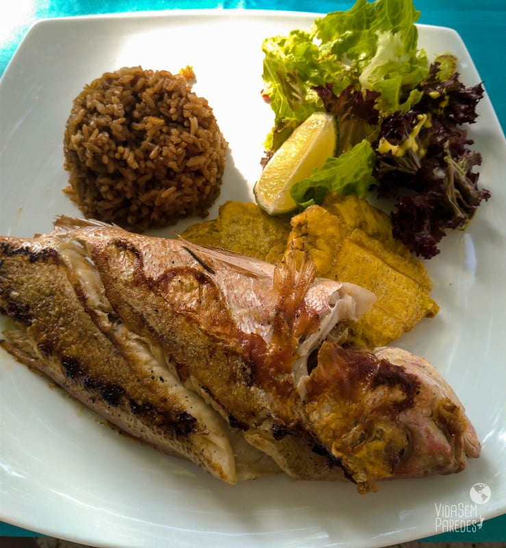 comidas colombianas com peixe