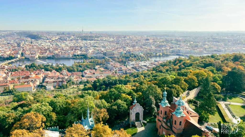 torre petrin praga